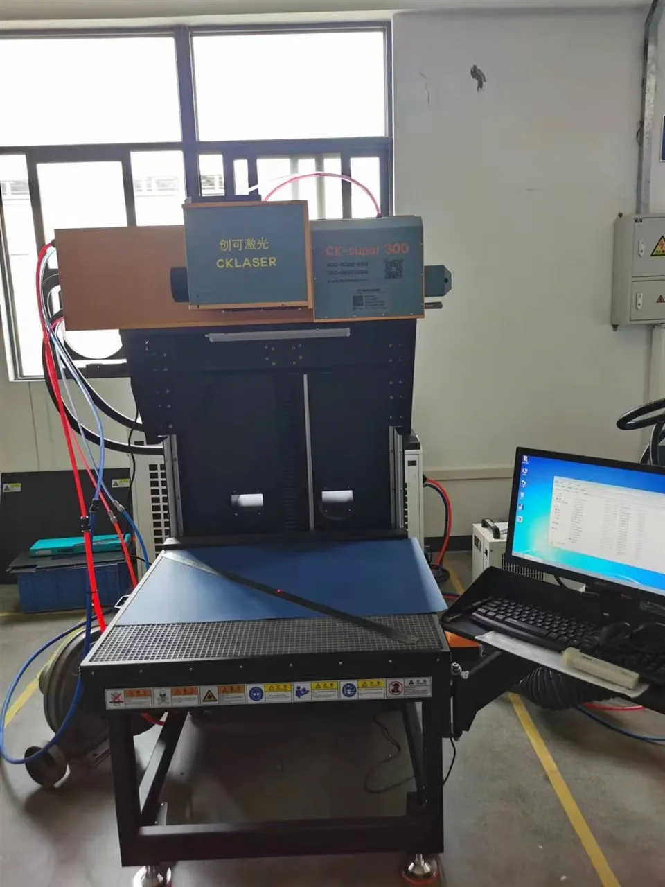 Màquina de marcatge de làser CKLASER per a transferència de calor Vinly gravat i tall